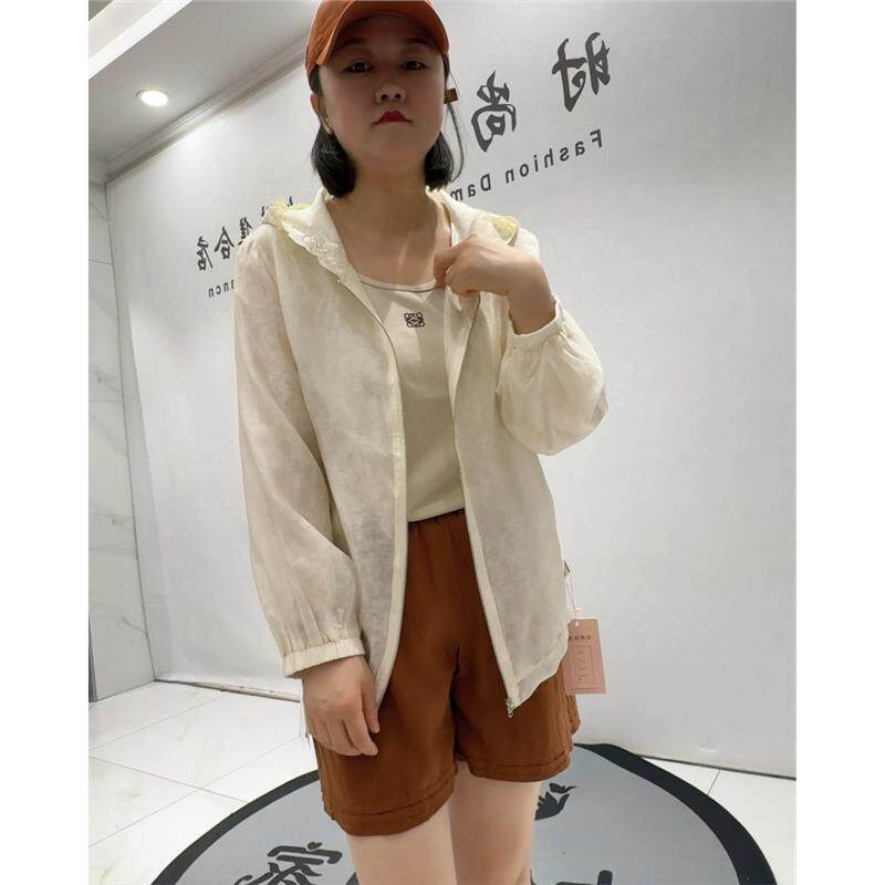 芮娜依莲2026夏季新款连帽防晒外套加大码女装胖妹妹显瘦开衫9249