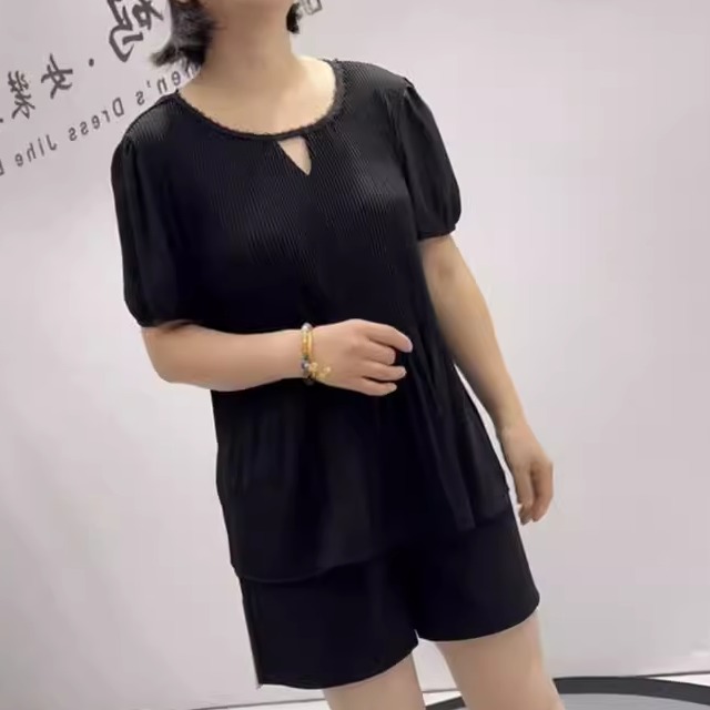 2025夏装新款女权贵族T恤短袖加肥加大减龄显瘦200斤衫女打底3272