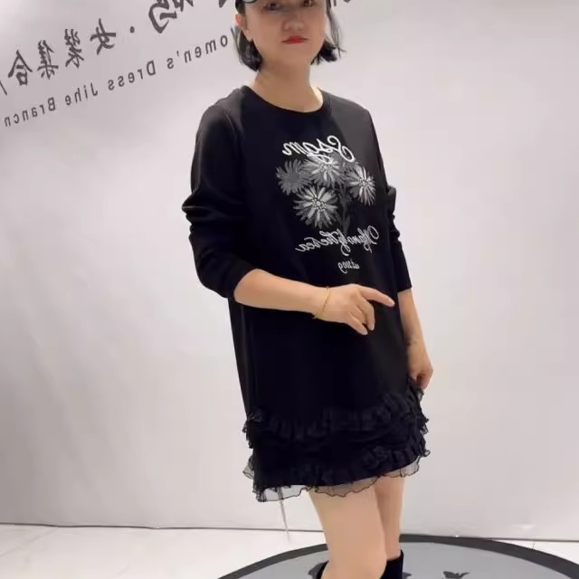 胖mm大码女装蕾丝拼接长袖T恤