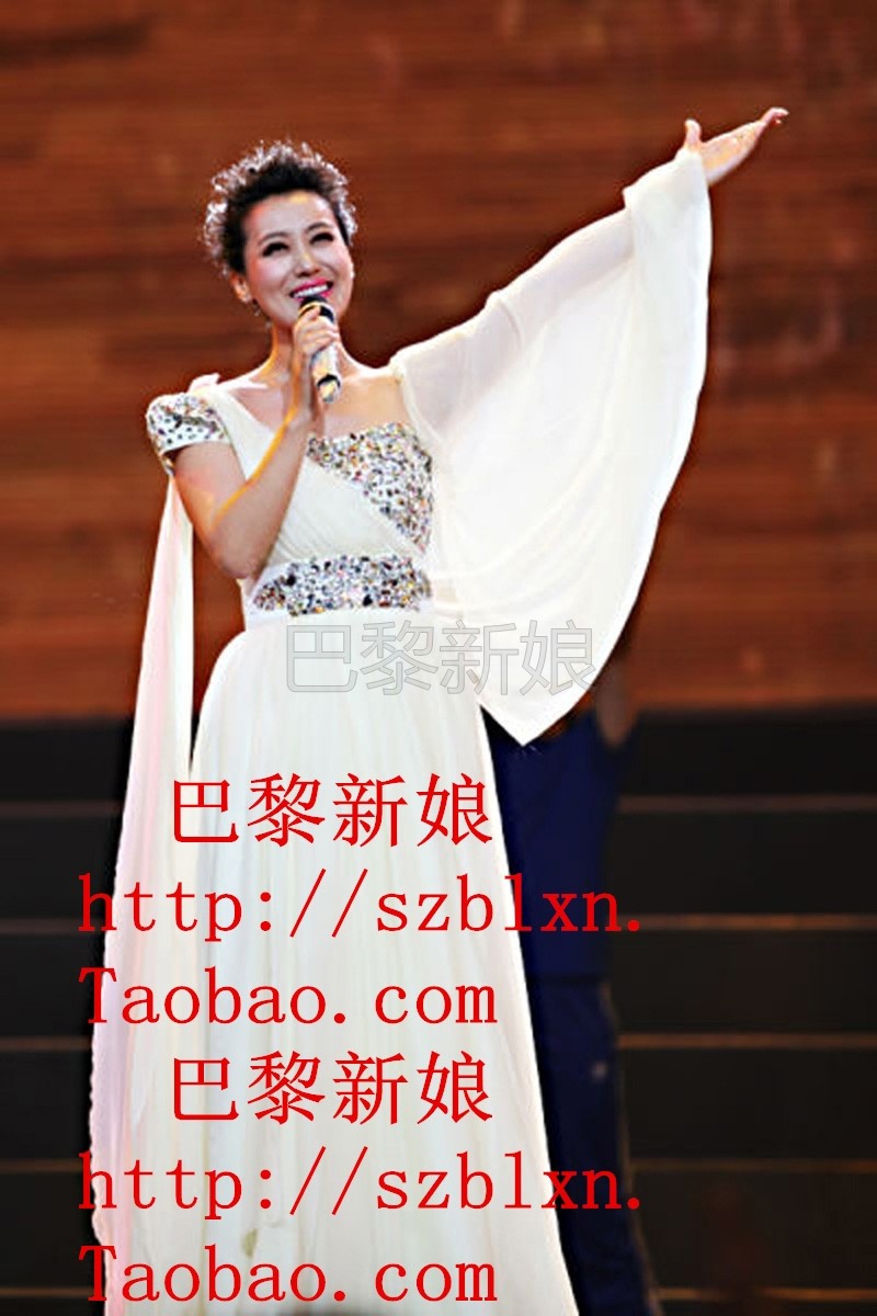 白色短袖奢华雪纺歌唱比赛演出
