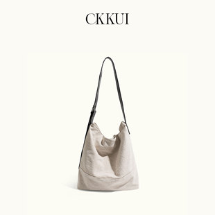 CKKUI 日系简约纯色棉麻包包2026夏季轻便水桶包大容量手提单肩包
