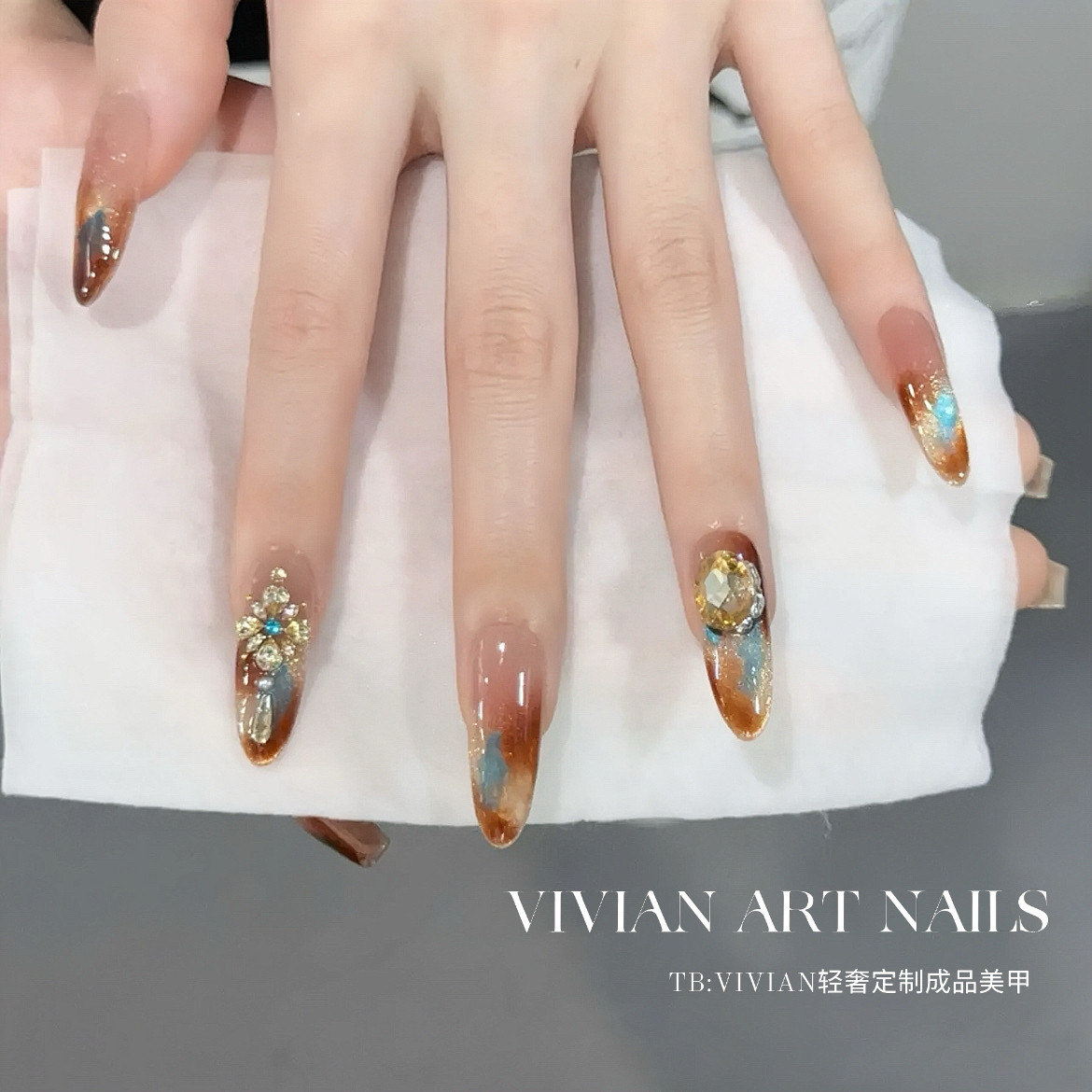 【梦幻舞会】Vivian高级彩色焦糖渐变太阳花堆钻手工穿戴甲Y805款,彩妆/香水/美妆工具,穿戴甲/甲片,淘宝优惠券,粉丝福利购,淘宝优惠卷