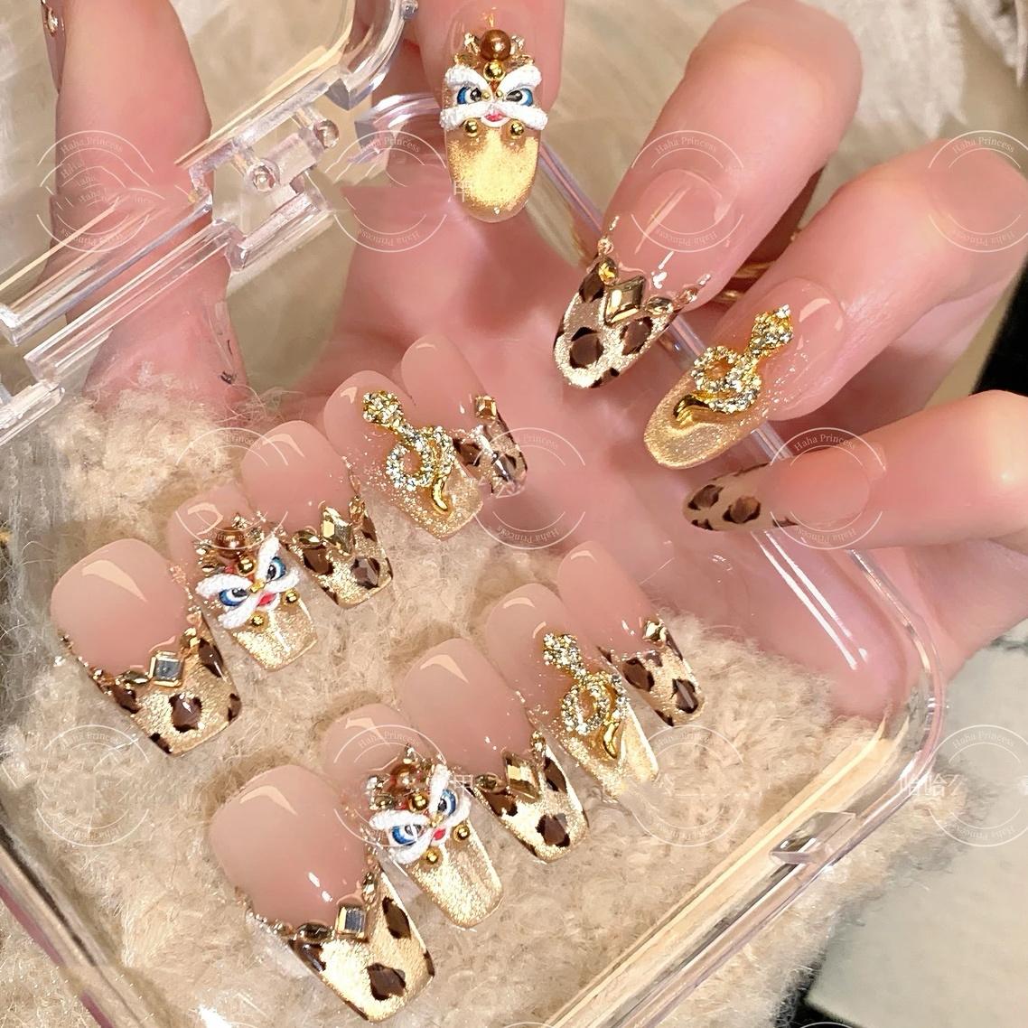 新年款香槟拼钻金色猫眼穿戴甲