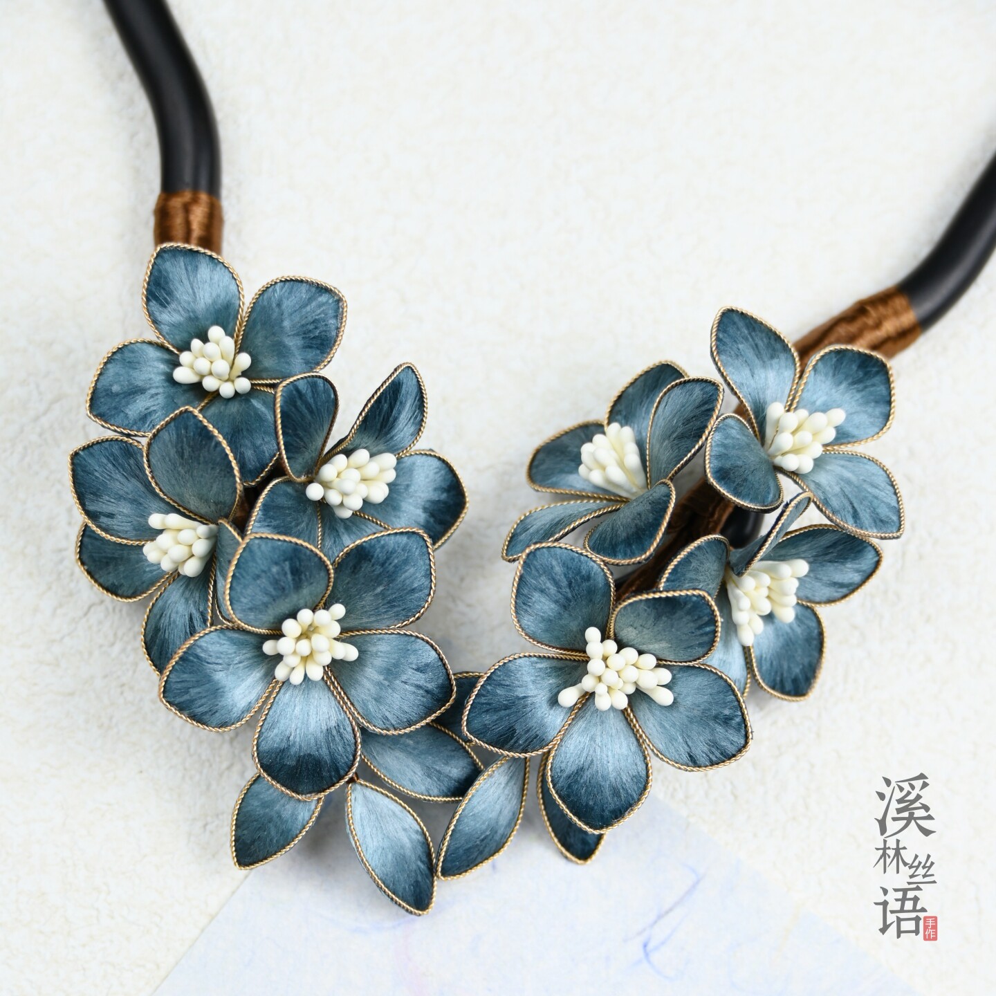 青思-掐丝手工非遗绒花簪花蚕丝汉服旗袍新中式配发饰黑檀木发簪