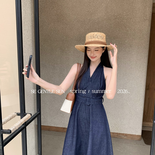 SE GENTLE SUN-夏上新法式复古时尚气质挂脖露背串珠设计感连衣裙