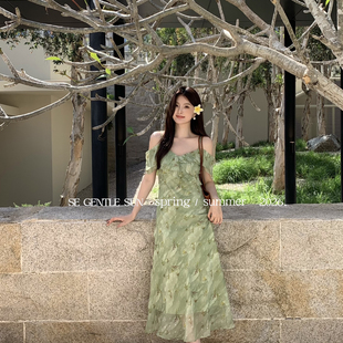 SUN 白标浪漫捕手法式 气质一字肩荷叶边吊带碎花连衣裙 GENTLE