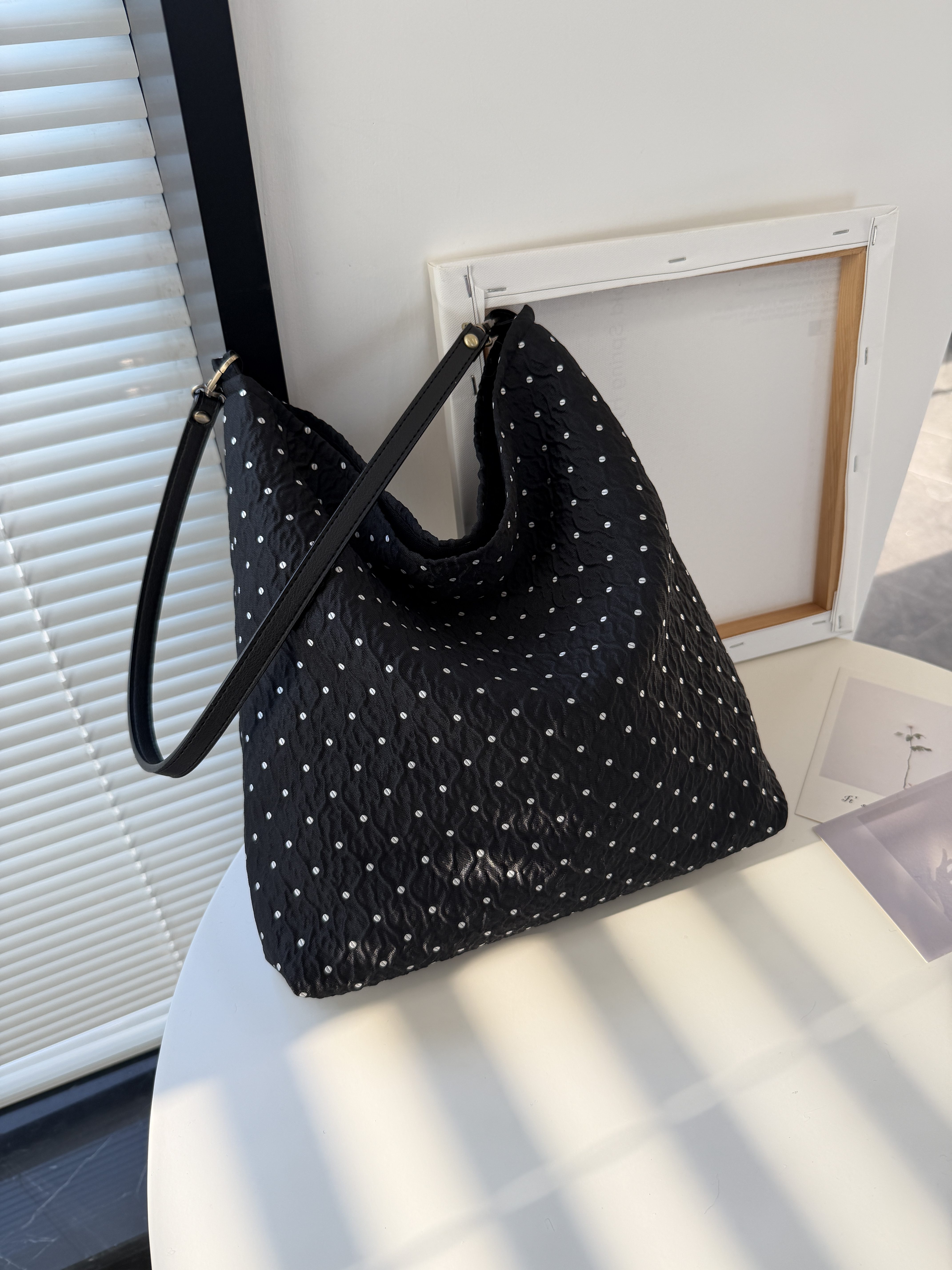 2025冬法式复古百搭通勤托特包黑色波点单肩包高级感腋下包包布包