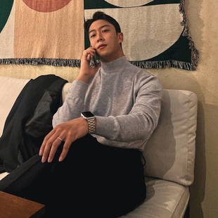 欧美高端中领针织衫肌肉男薄款透气内搭打底衫硬汉风半高领毛衣潮