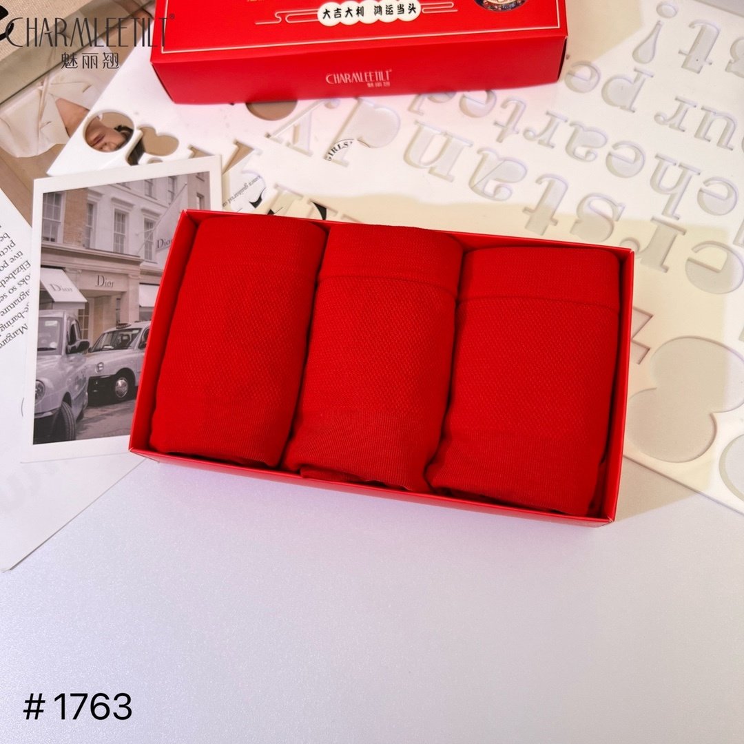 魅丽翘1763女士红色内裤中腰抗菌裆暗条纹无痕柔软结婚本命年短裤,女士内衣/男士内衣/家居服,女三角裤,淘宝优惠券,粉丝福利购,淘宝优惠卷