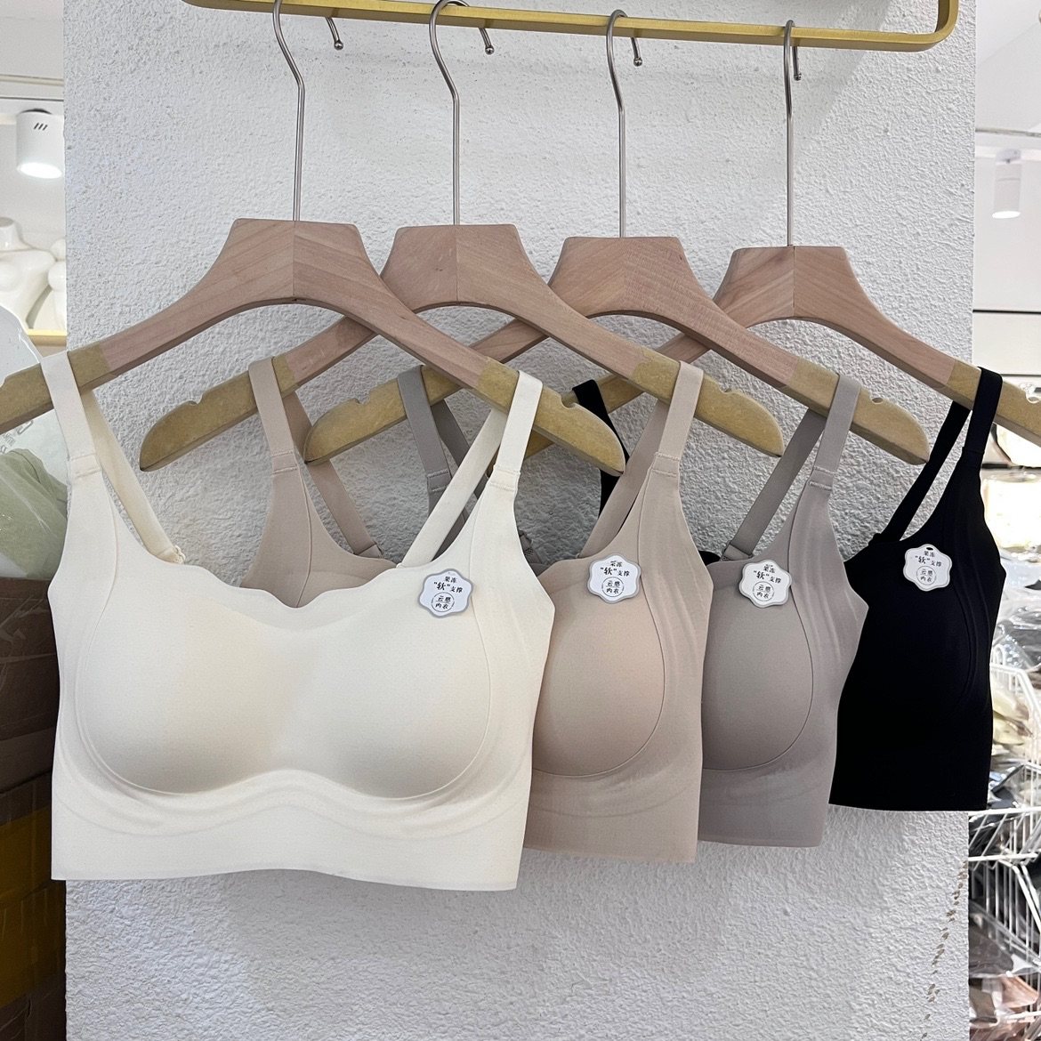 枫之欣6605果冻条软支撑内衣软糯Q弹防滑条加固杯裸感舒适文胸女