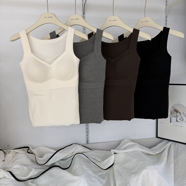 古妃3665网纱V领宽肩带提拉磨毛保暖背心女带胸垫一体杯打底上衣