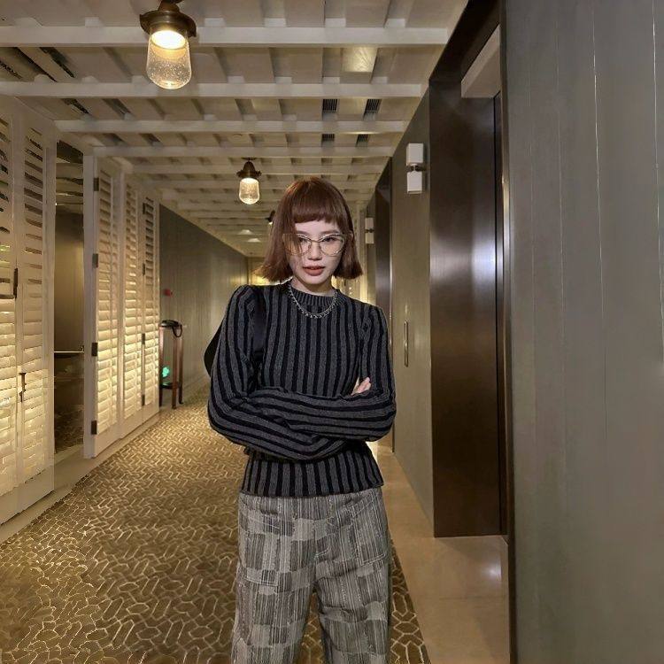 灰色条纹正肩内搭打底衫上衣女早秋穿搭修身小个子韩系绝美针织衫,女装/女士精品,毛针织衫,淘宝优惠券,粉丝福利购,淘宝优惠卷