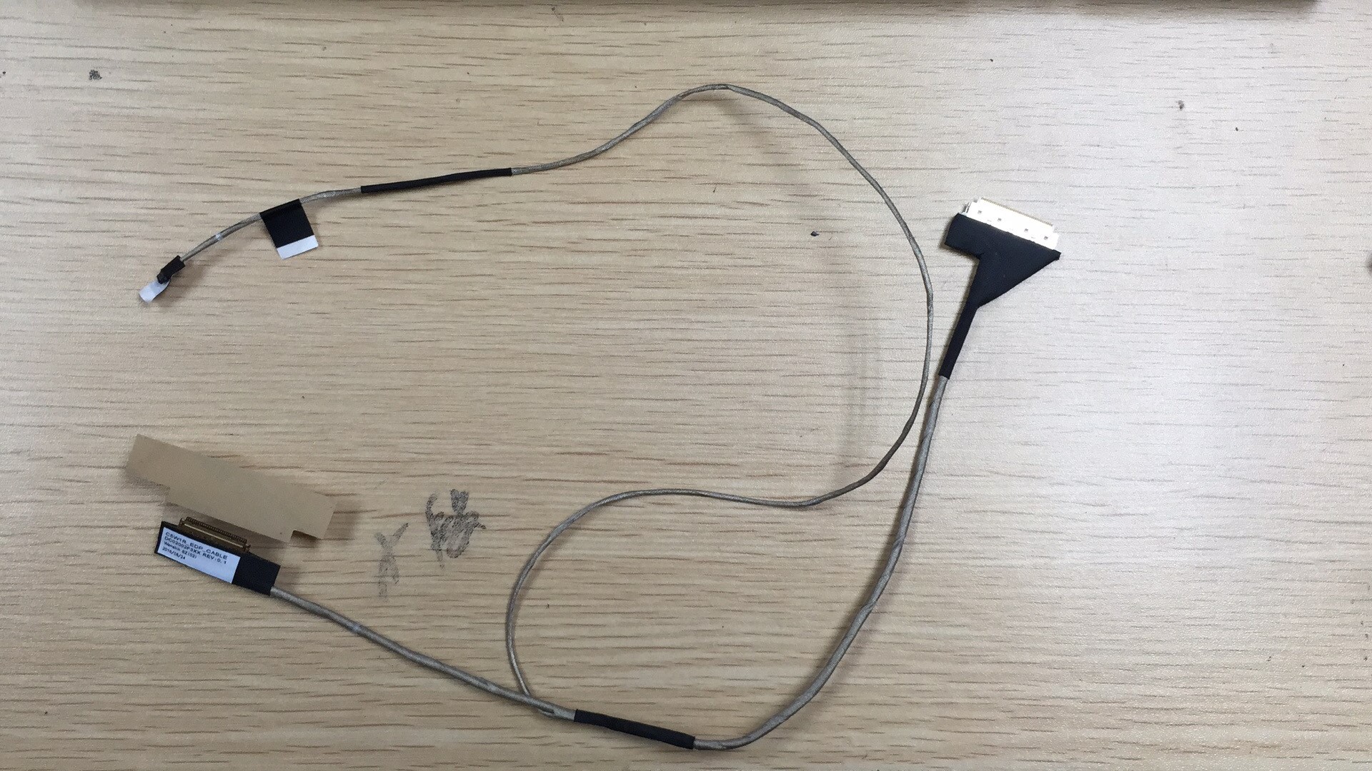 DC02002F300宏基屏线ES1-523