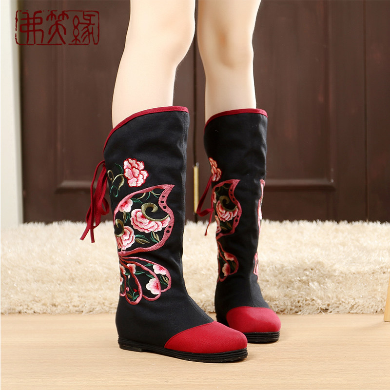 OLD BEIJING CLOTH SHOES WOMEN SPRING ANTIQUE SINGLE BOOTS ETHNIC EMBROIDERY SHOES WOMEN WEDDING SHOES CLOTH BOOTS INCREASE IN THE BOOTS