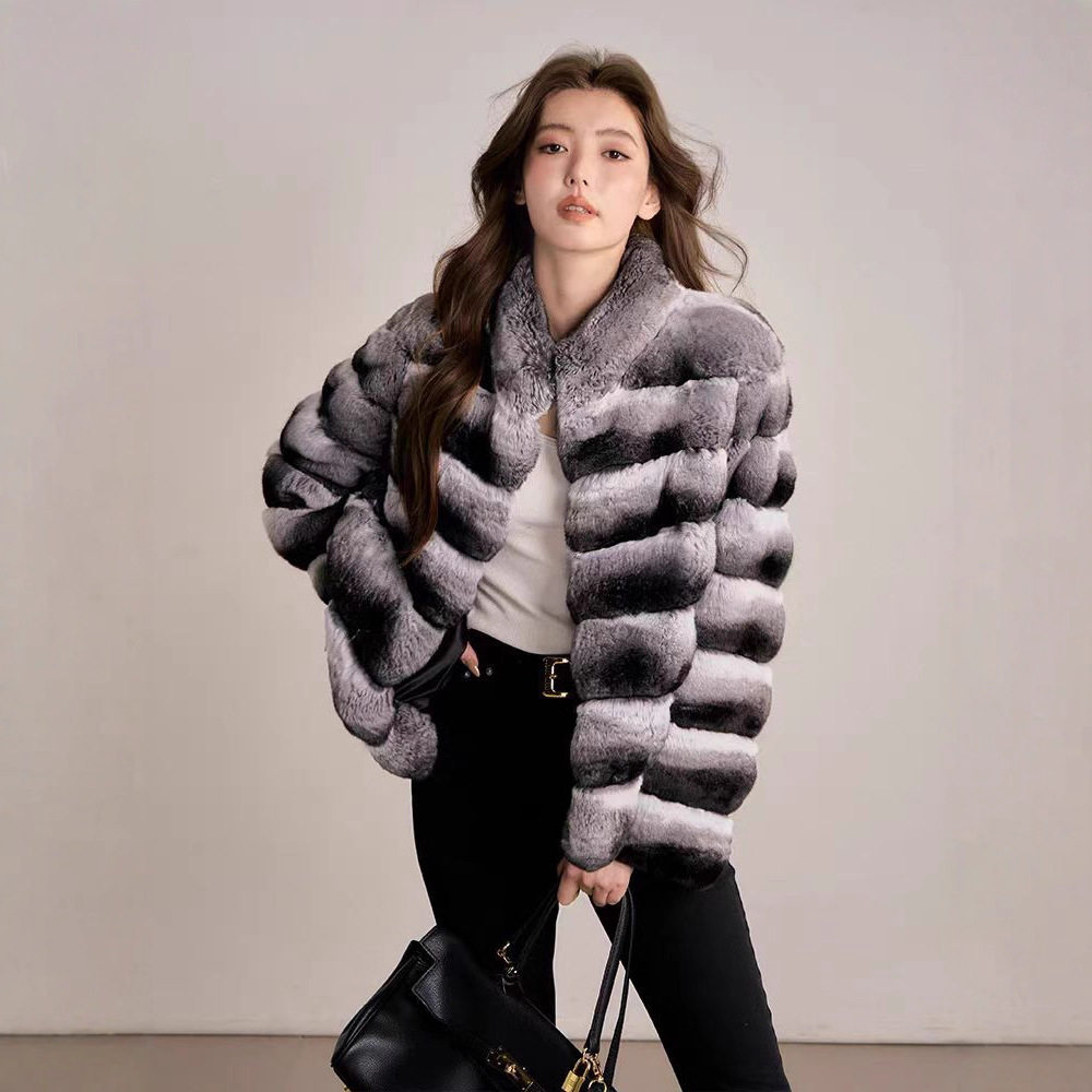 时髦龙猫仿獭兔毛皮草外套女短款2025新款气质条纹撞色毛毛大衣女