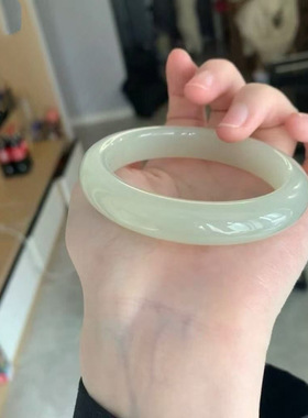 源头玉手镯女促销和田玉冰种玉手镯青白色晴水正圈玉镯情人节手镯