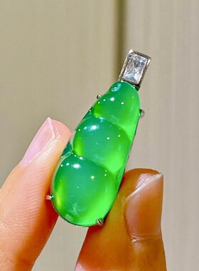 高冰种阳绿四季豆绿玉髓吊坠925银镶嵌时尚百搭气质款送礼佳品