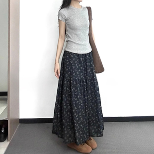 2025碎花半身裙女夏季新款胖妹妹mm遮胯显瘦松紧腰黑色a字伞裙