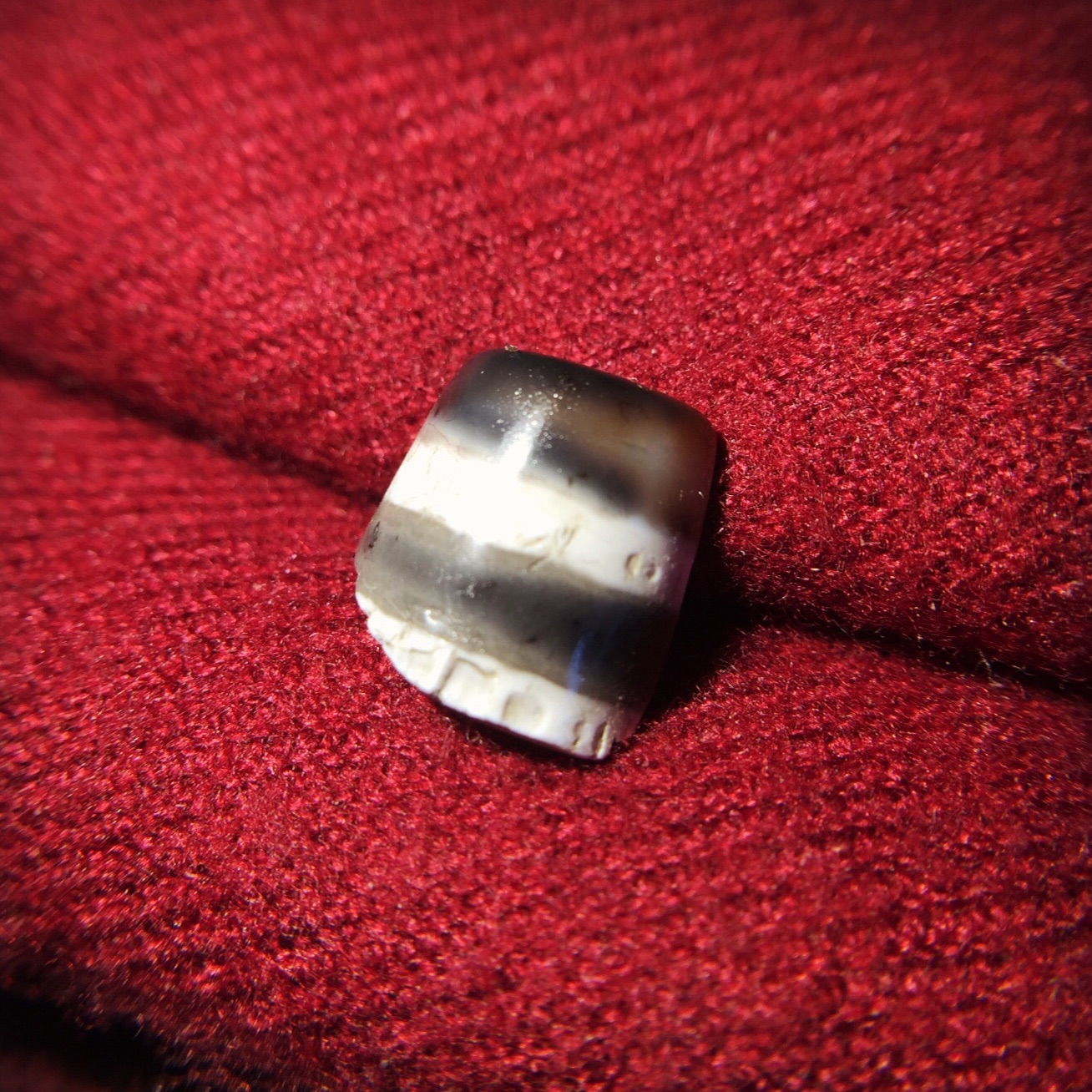 西藏百年镶蚀线珠碎片 殊胜天珠断珠 适合做diy镶嵌配件