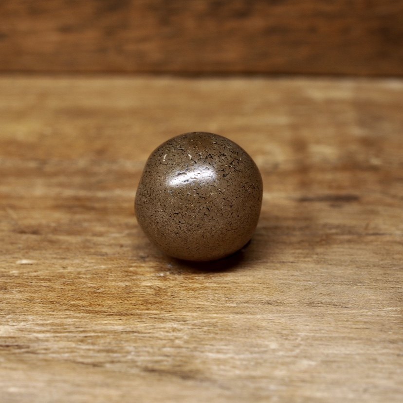 西亚百年褐色老玛瑙圆珠 皮壳包浆熟美 风化纹细腻 老珠子配饰