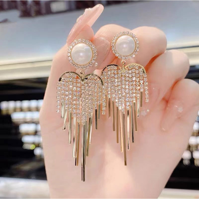 欧美时尚大气珍珠水钻流苏耳环女高级感气质网红夸张秋冬显瘦