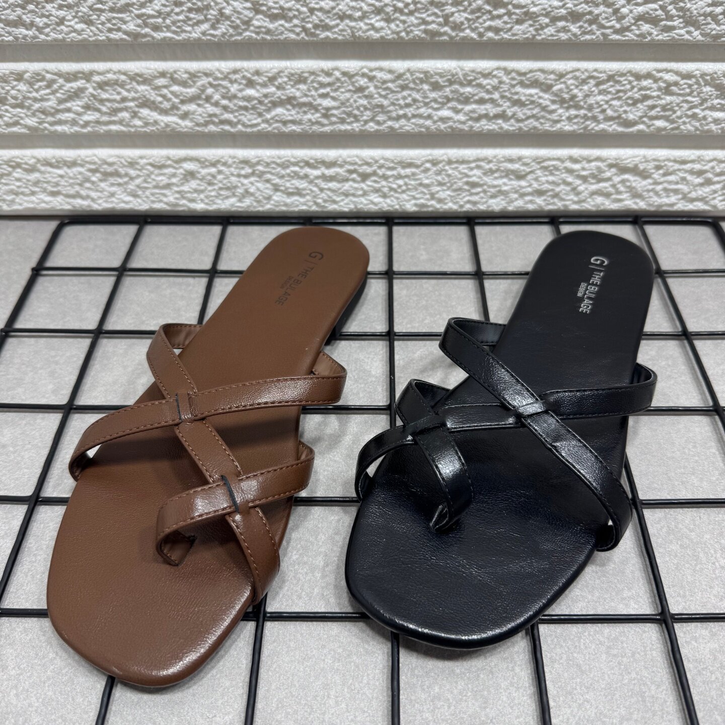 断码处理复古风平底套趾凉拖鞋女外穿小众夏季沙滩度假露趾人字拖