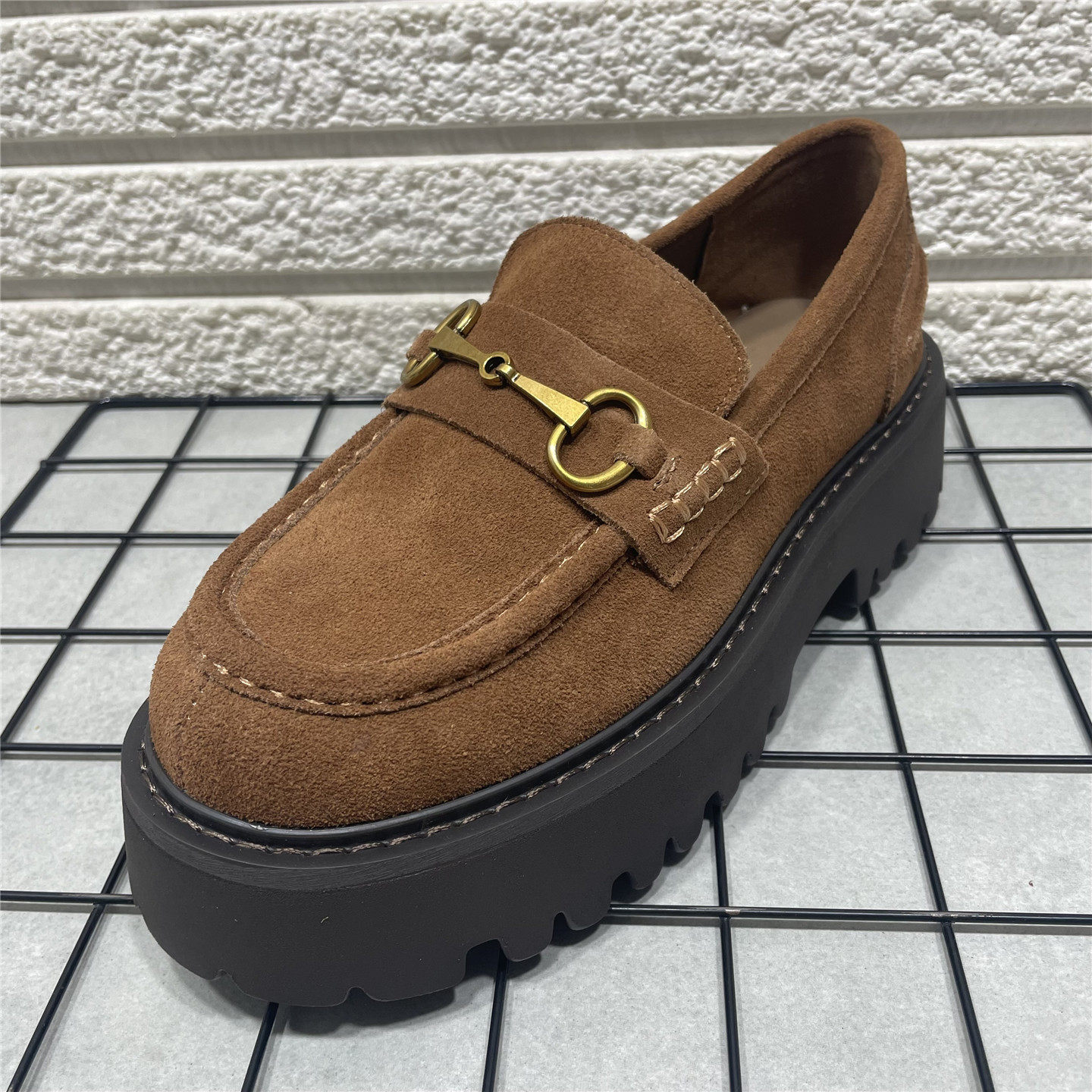 断码处理复古真皮休闲厚底小皮鞋英伦风时尚一脚蹬乐福鞋韩版女鞋