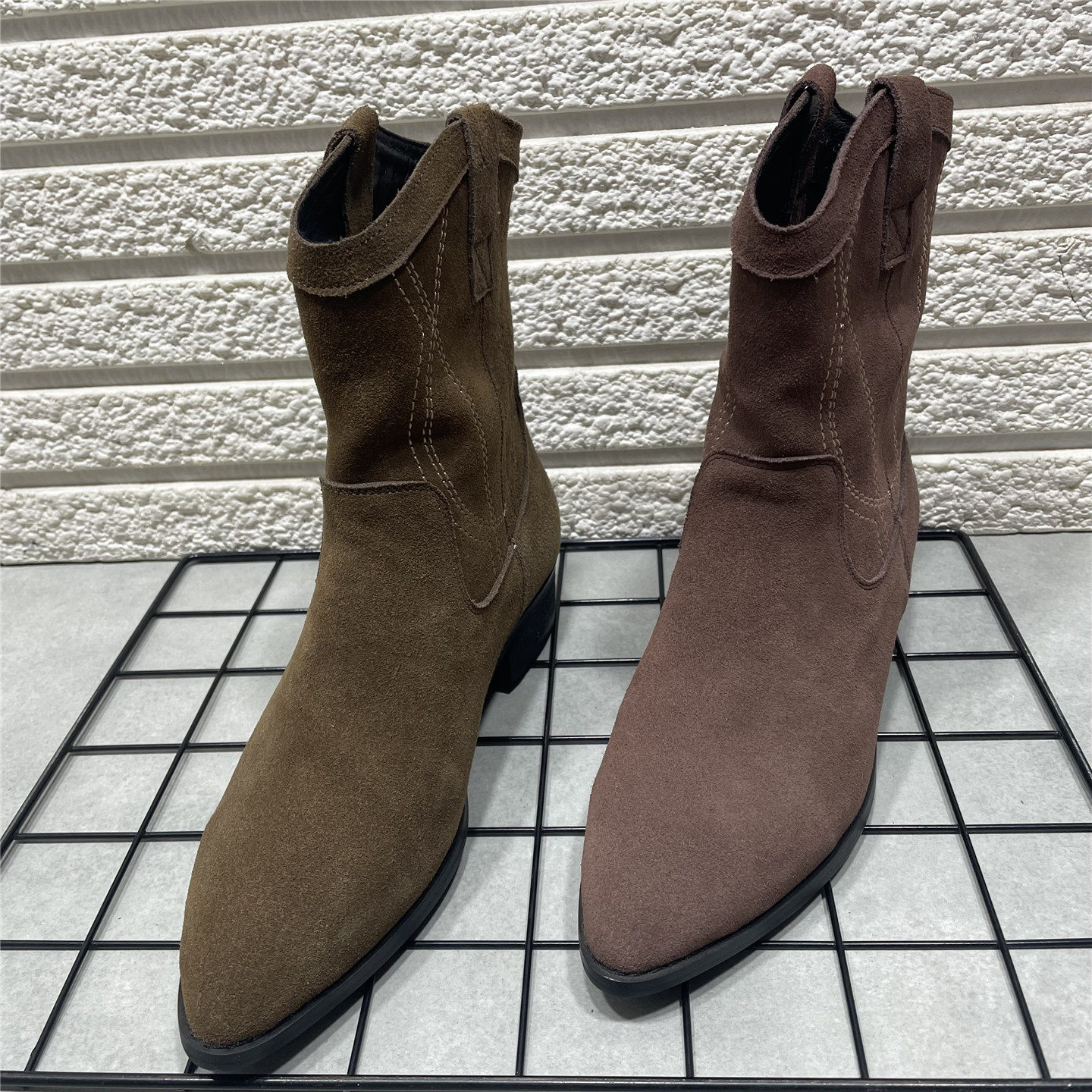 断码处理复古粗跟真皮短靴女秋冬新款瘦瘦靴西部牛仔靴短筒时装靴,女鞋,西部靴,淘宝优惠券,粉丝福利购,淘宝优惠卷