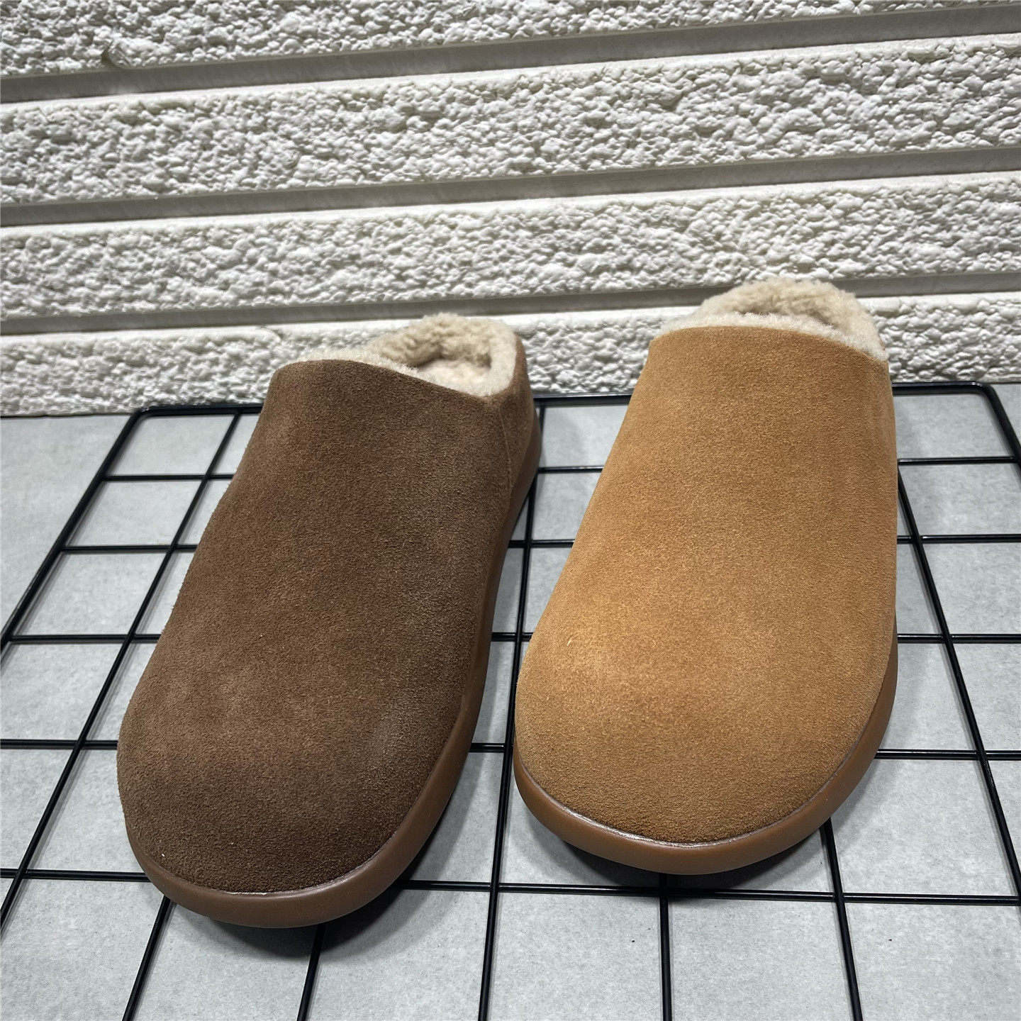 断码处理真皮厚底加绒勃肯鞋女冬季包头半拖鞋懒人鞋小土豆毛毛鞋