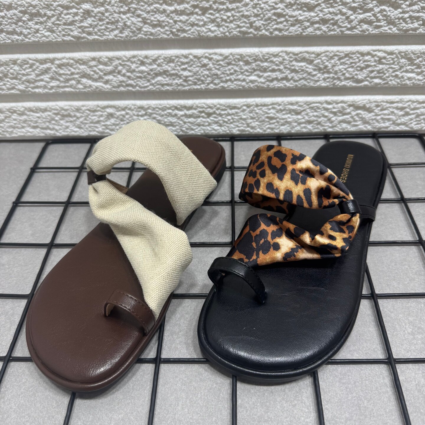 断码处理夏季新款平底人字拖女外穿度假沙滩套趾凉鞋夹趾凉拖鞋女