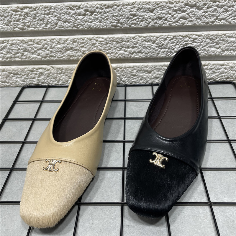 断码处理平底拼接方头单鞋女鞋