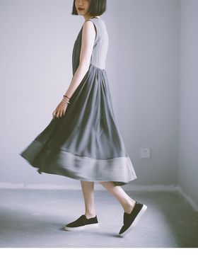 The That This |欧洲砂洗真丝 乔其纱 |深灰色立裁连衣裙|may yon