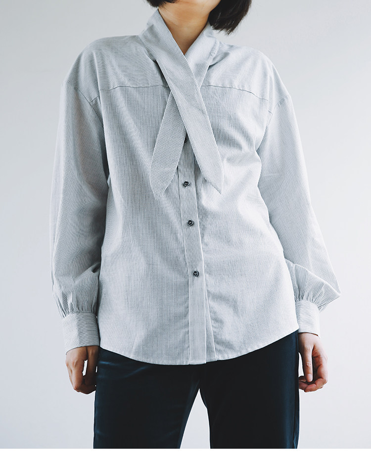 the that this | 日本纯棉 | 独立设计白底灰色条纹 兔耳朵领衬衣