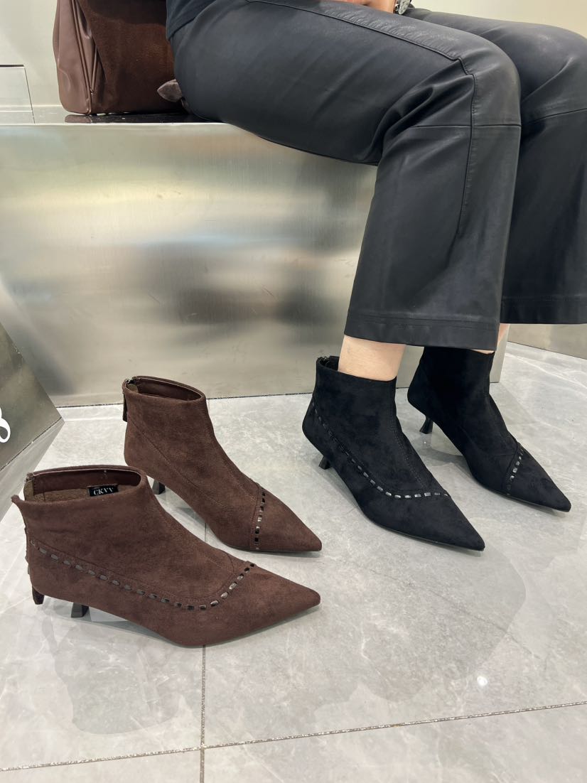 乐萱～实体店同售法式尖头细跟小短靴2025新款时尚女鞋