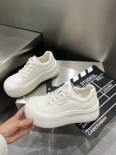 乐萱～好看！实体店同售炸街款小白鞋2026春新款时尚休闲舒适女鞋