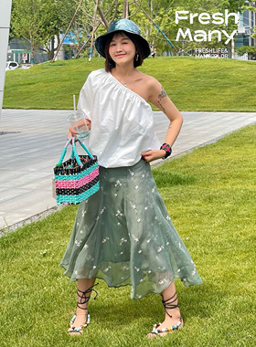 锁骨小心机 显瘦白色棉质套头漏肩衬衫蓬蓬裙摆上衣女衬衫