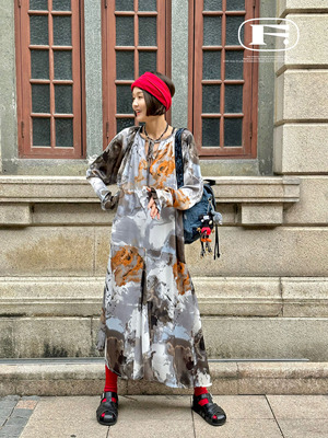 氛围感晕染褶皱垂坠连衣裙