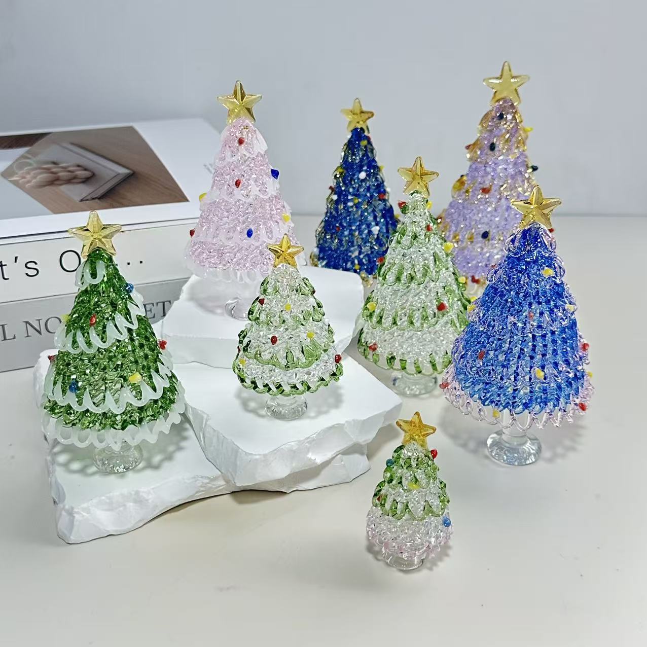梦幻琉璃圣诞树摆件多彩精致手工玻璃艺术圣诞节日氛围装饰礼品
