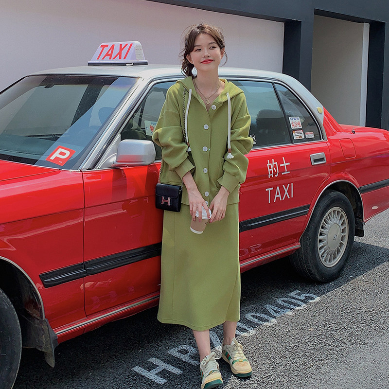 【新款现货】2023秋季牛油果绿卫衣半裙减龄风套装2240P160K228,女装卫衣/绒衫,浙宝296A