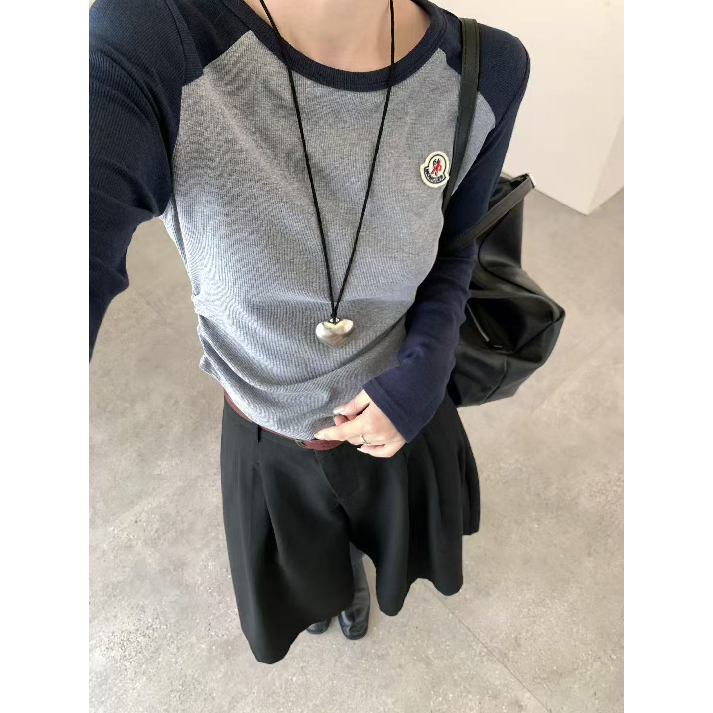 纯棉插肩袖修身撞色长袖T恤女