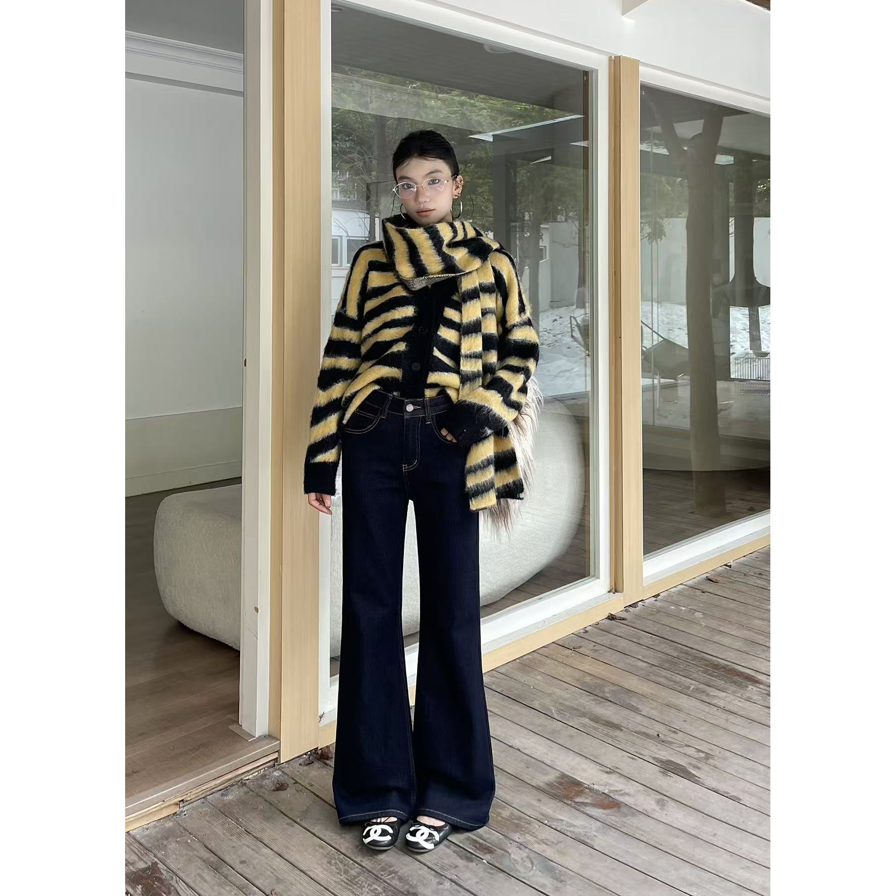 深蓝弹性窄版修身显瘦喇叭牛仔裤