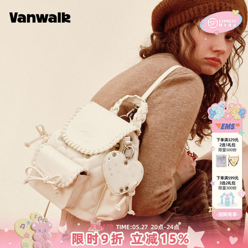 VANWALK/出走小众波点女生双肩包