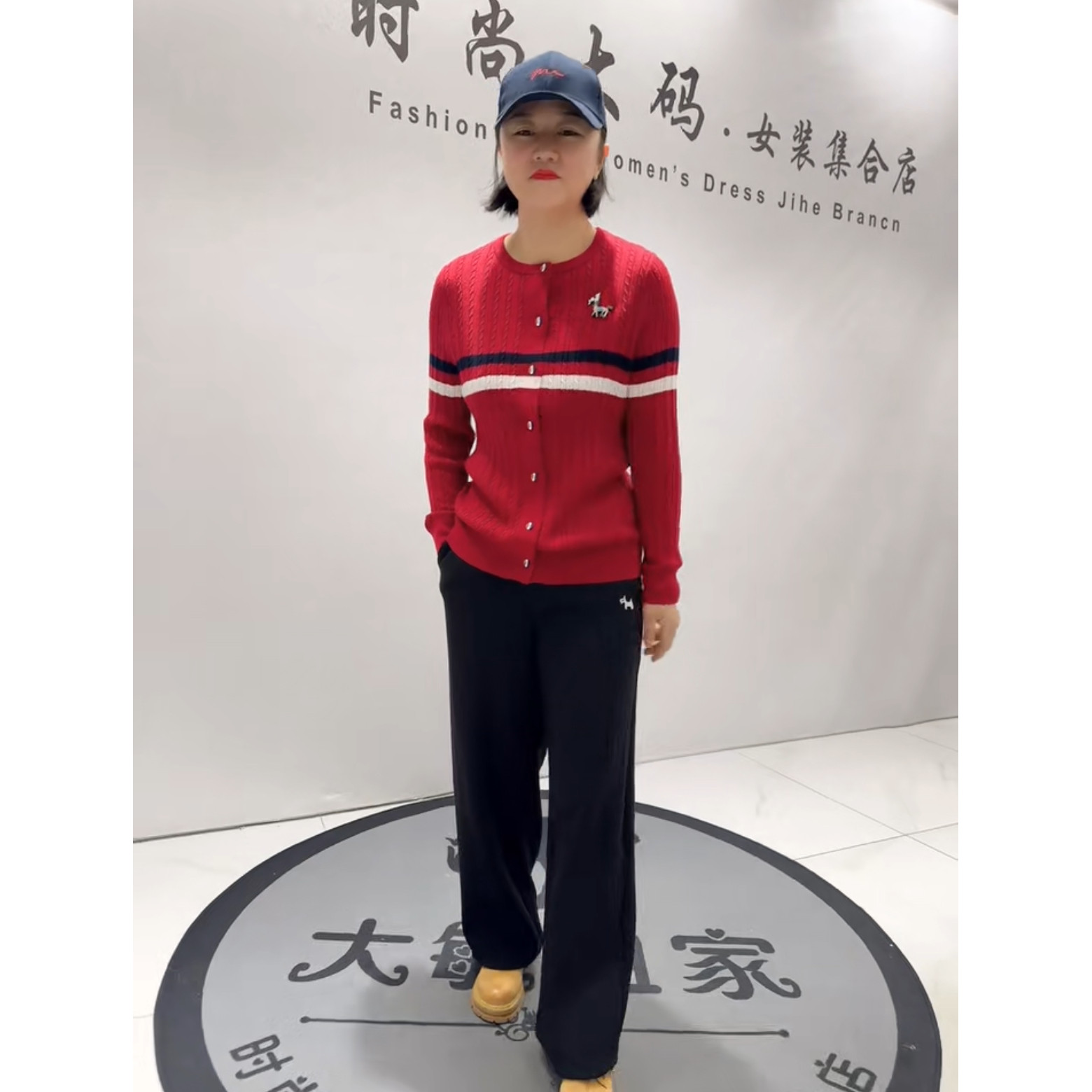 1595芮娜依莲2026春新款加肥加大码女装立体剪裁针织开衫毛衣毛衫,女装/女士精品,大码内搭,淘宝优惠券,粉丝福利购,淘宝优惠卷