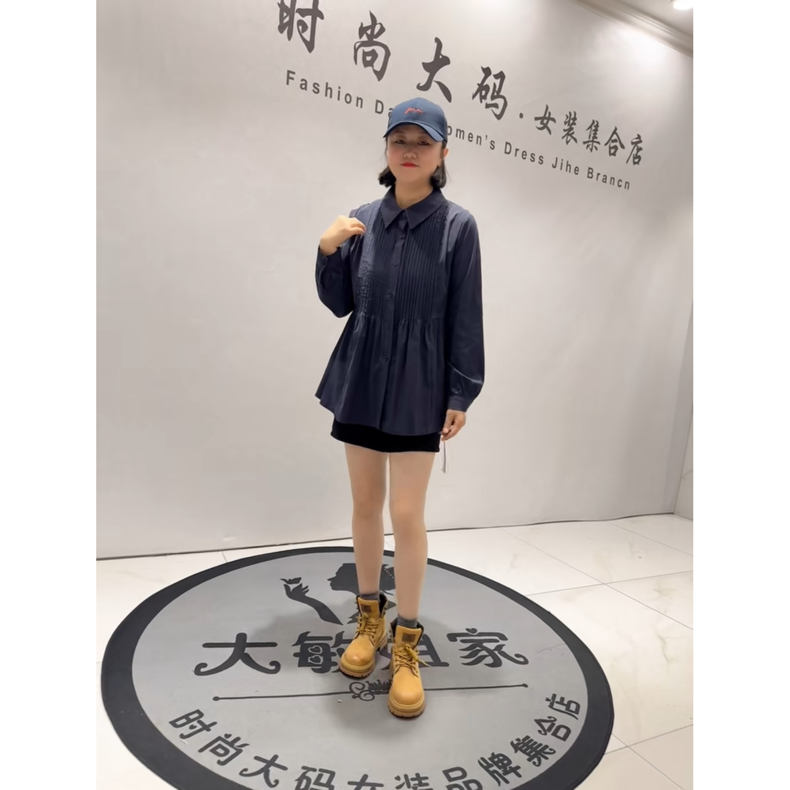 1232女权贵族2026春新款加肥加大码女装减龄洋气百搭收腰衬衫小衫
