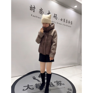 芮娜依莲9232冬新款加肥加大码女装胖妹妹减龄拼接连帽羽绒服外套