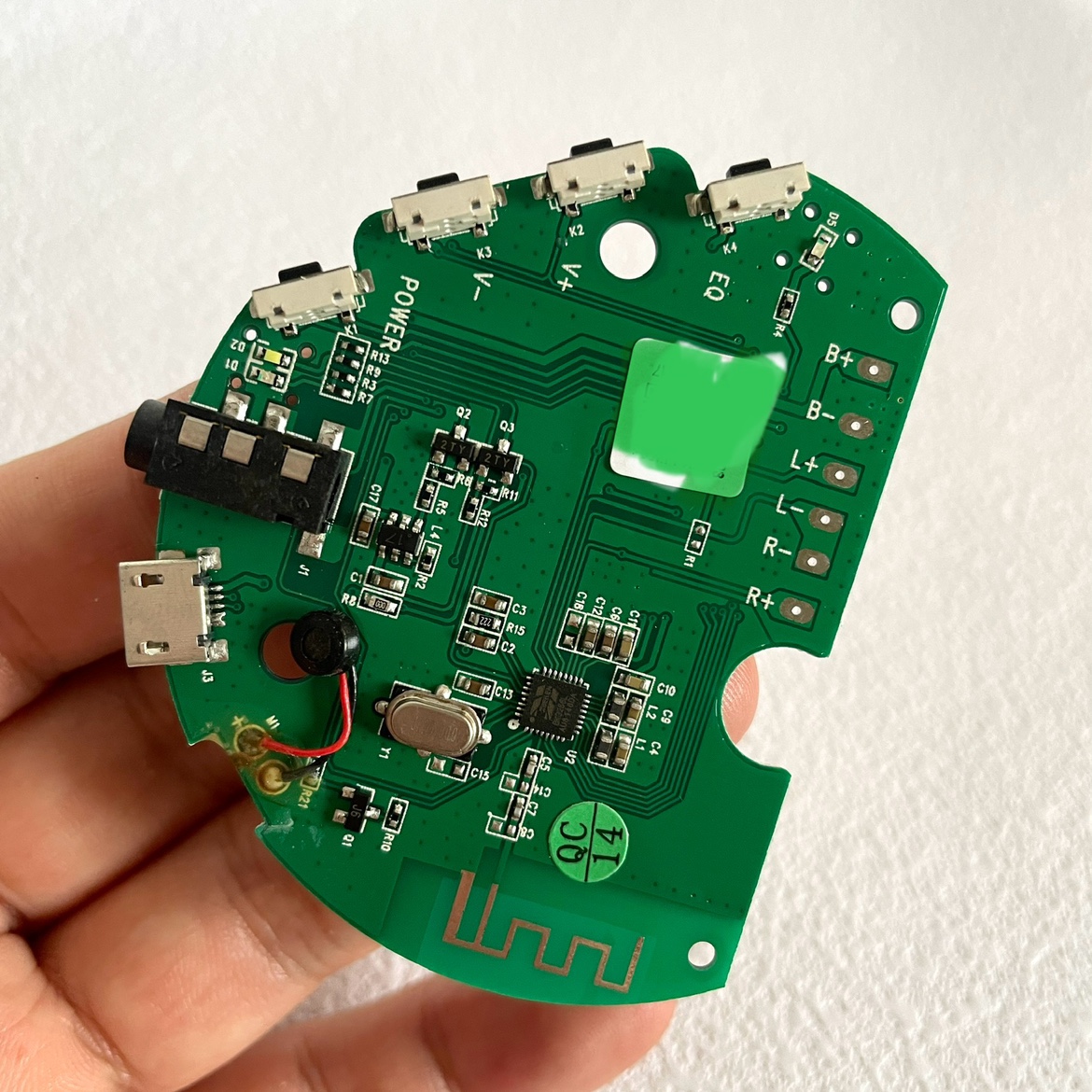 C口有线耳机金属耳壳