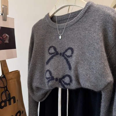 两个蝴蝶结绵羊毛浣熊毛套头毛衣
