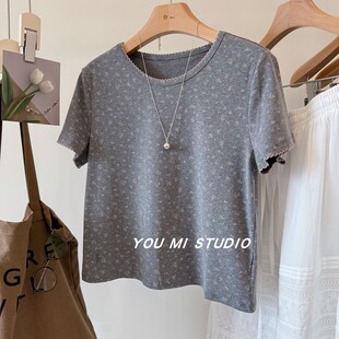 T恤女 复古清新粉色玫瑰花印染正肩短袖 专属春天 碎花tee