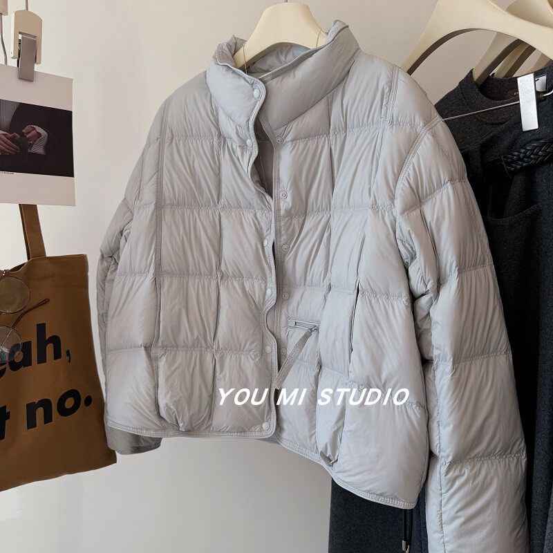 轻盈保暖90白鸭绒方块压格羽绒服