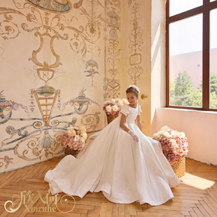 欣入荷女童白色长款礼服拖尾高定温柔风公主风晚礼服主持模特走秀